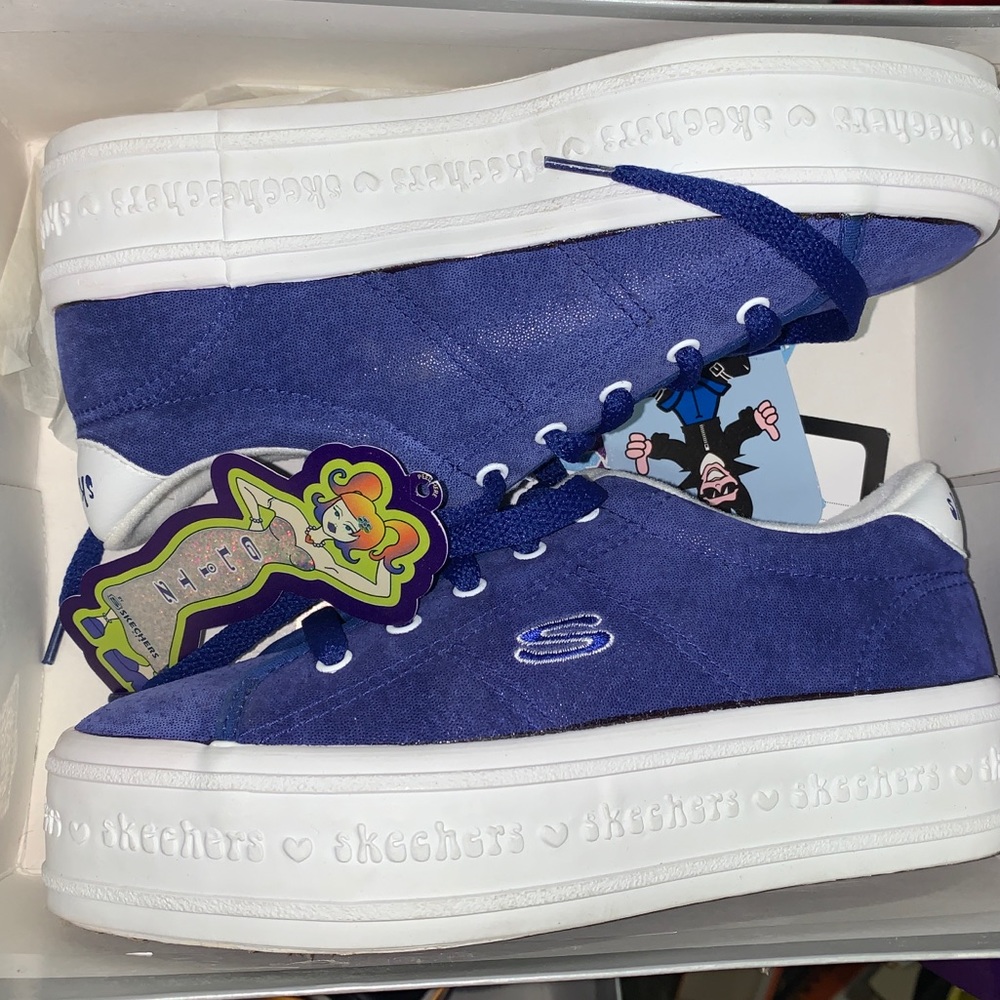 Vintage Platform Skechers Sneakers Size 2 -Suede-